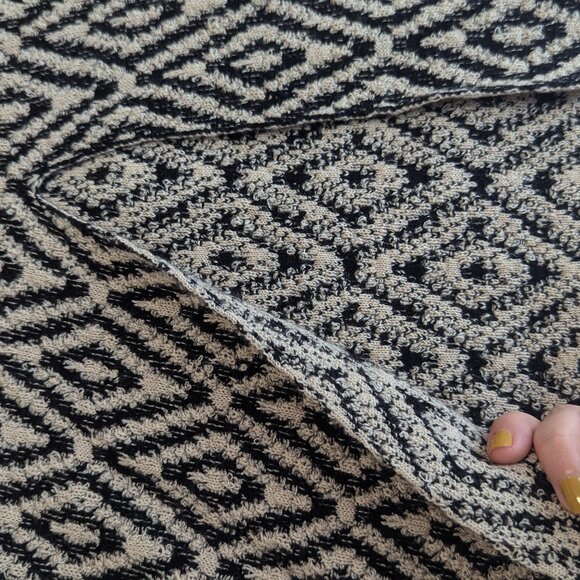 Chic MOTF Wool-Mix Geo Pattern Knit Skirt - Picture 10 of 10